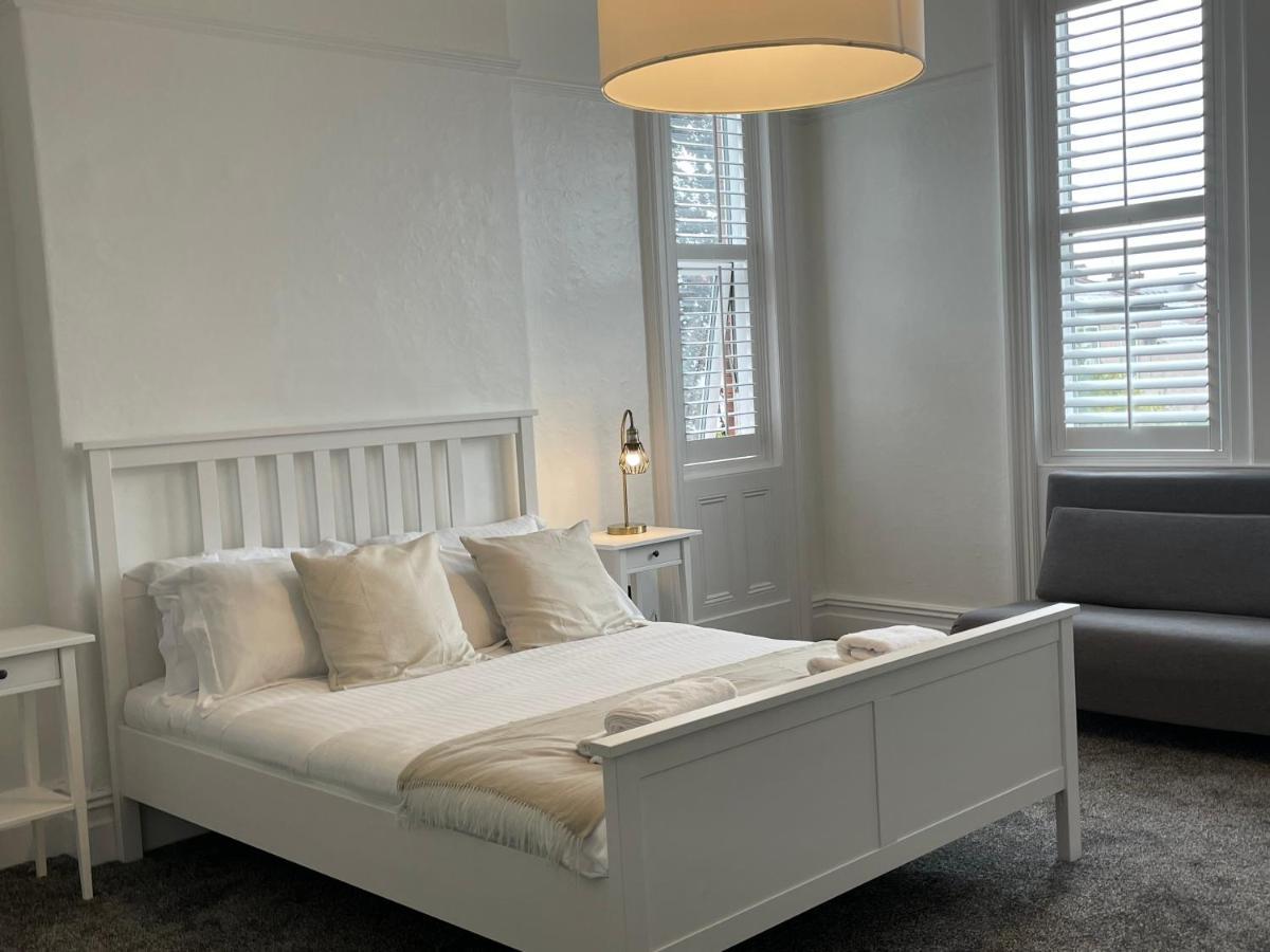 Spacious Victorian Birkdale Apartment With Garden Southport Ngoại thất bức ảnh